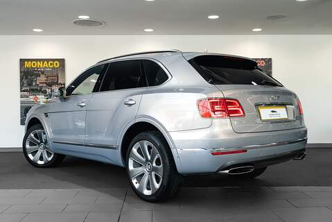 6.0 W12 Mulliner SUV 5dr Petrol Auto 4WD Euro 6 (s/s) 4Seat (608 ps)