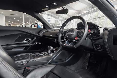 5.2 FSI V10 Coupe 2dr Petrol S Tronic quattro Euro 6 (s/s) (540 ps)