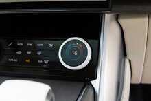 Land Rover Range Rover P530 V8 SV - U1857