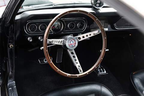 Shelby GT350H Hertz Rent-A-Racer 4.7 2dr Saloon Automatic Petrol
