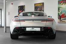 Aston Martin DB11 V12 - U1871