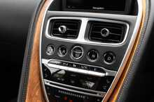 Aston Martin DB11 V12 - U1871