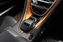 Aston Martin DB11 V12 - U1871