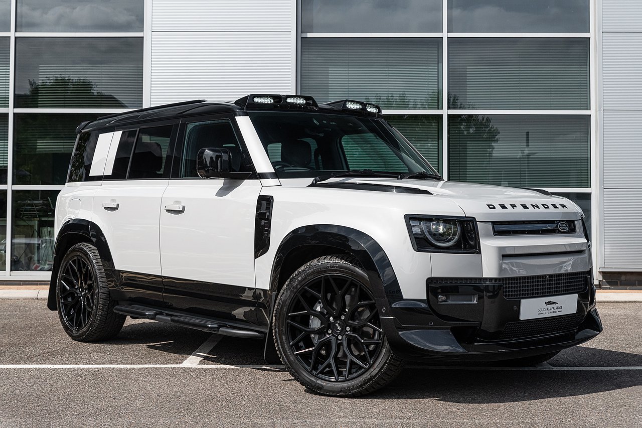 2026 Land Rover Defender 110 D35...