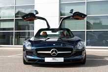 Mercedes-Benz SLS 63 V8 AMG - U1919