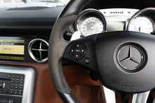 Mercedes-Benz SLS 63 V8 AMG - U1919