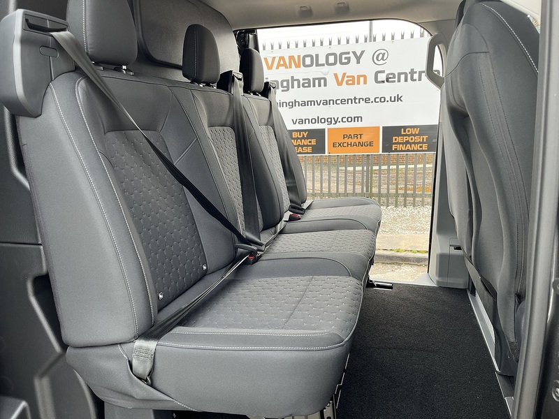 Ford 300 AUTO/MANUAL 2.0D 136 LIMITED DOUBLE-CAB VAN 2.0 6dr Combi AUTO/MANUAL Diesel