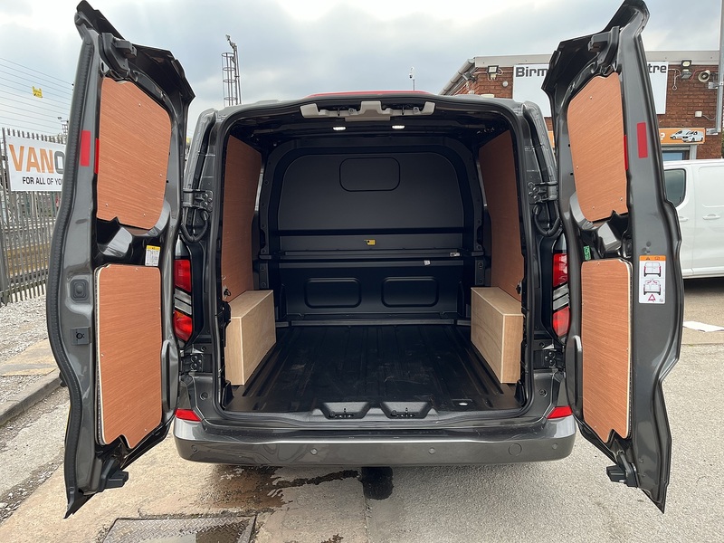 Ford 300 AUTO/MANUAL 2.0D 136 LIMITED DOUBLE-CAB VAN 2.0 6dr Combi AUTO/MANUAL Diesel