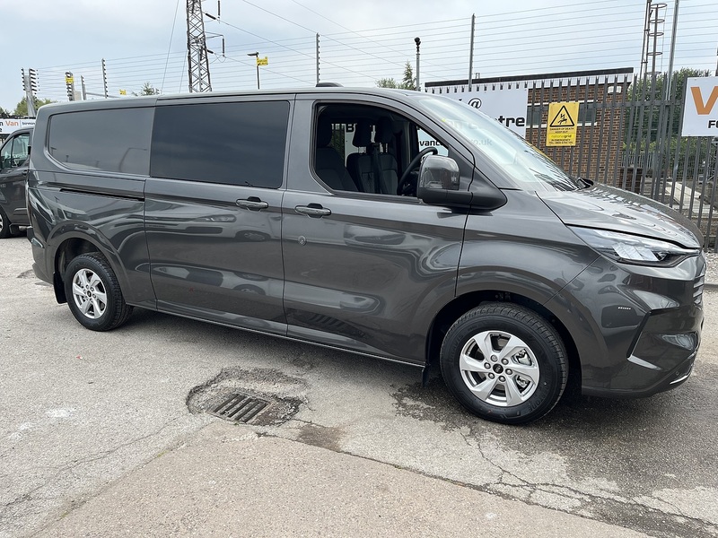 Ford 300 AUTO/MANUAL 2.0D 136 LIMITED DOUBLE-CAB VAN 2.0 6dr Combi AUTO/MANUAL Diesel