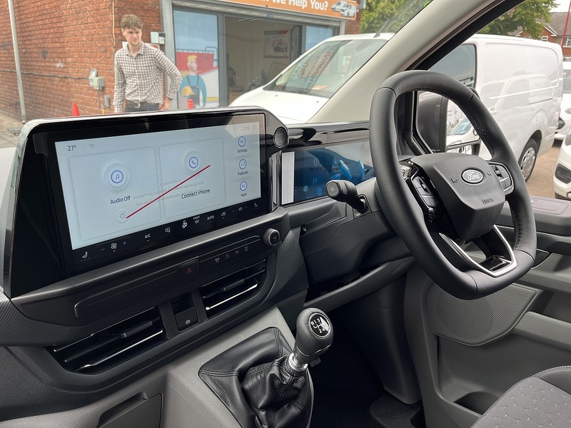 Ford 300 AUTO/MANUAL 2.0D 136 LIMITED DOUBLE-CAB VAN 2.0 6dr Combi AUTO/MANUAL Diesel