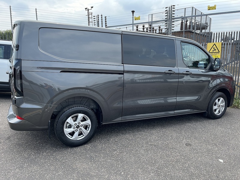 Ford 300 AUTO/MANUAL 2.0D 136 LIMITED DOUBLE-CAB VAN 2.0 6dr Combi AUTO/MANUAL Diesel