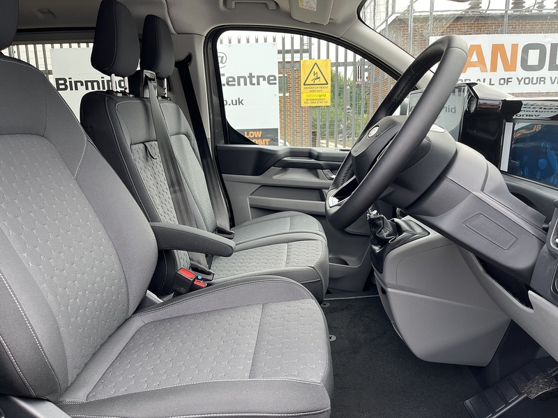 Ford 300 AUTO/MANUAL 2.0D 136 LIMITED DOUBLE-CAB VAN 2.0 6dr Combi AUTO/MANUAL Diesel