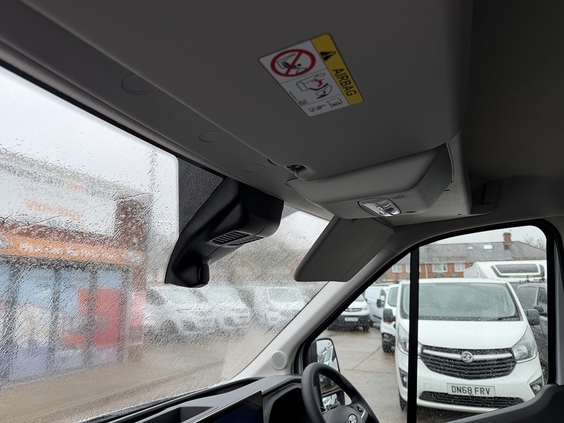 Ford 350 2.0TDCi LWB HIGH TOPS (L3 H2/H3)