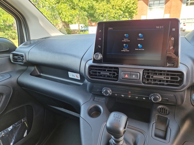 Peugeot Peugeot Partner Crew Van Professional Premium+ L2 850 Long 100ps Crew Van 1.5 Manual Diesel