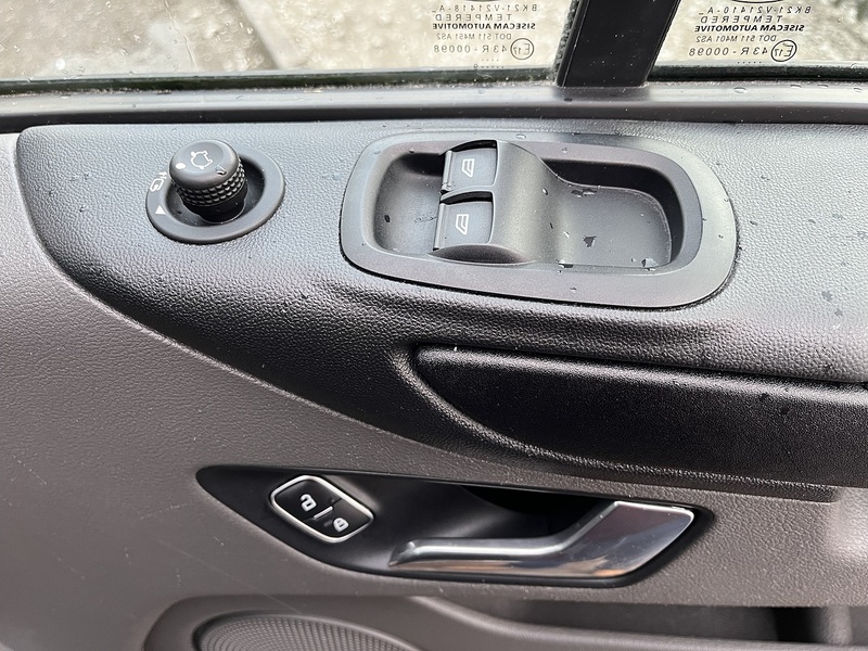 Ford TREND 2.0TDCi 300 L2 LWB (ULEZ)