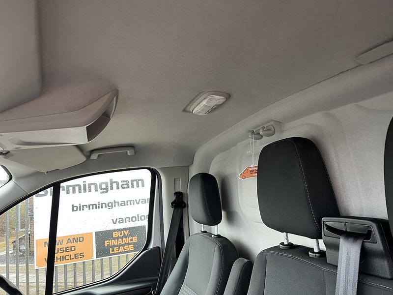 Ford TREND 2.0TDCi 300 L2 LWB (ULEZ)