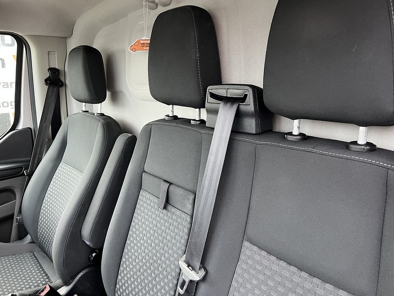 Ford TREND 2.0TDCi 300 L2 LWB (ULEZ)