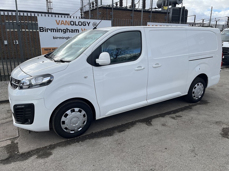 Vauxhall SPORTIVE 1.5CDTi 100 2900 LWB (ULEZ/EU6)