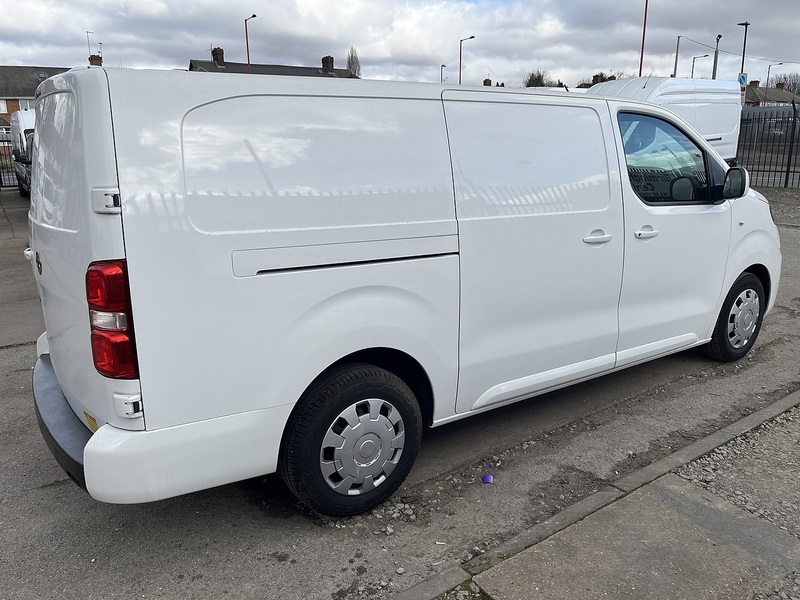 Vauxhall SPORTIVE 1.5CDTi 100 2900 LWB (ULEZ/EU6)