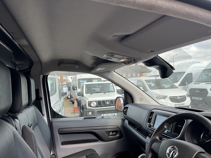 Vauxhall SPORTIVE 1.5CDTi 100 2900 LWB (ULEZ/EU6)