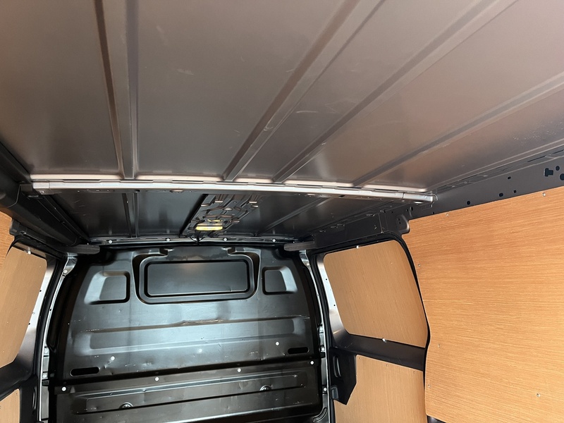 Vauxhall DYNAMIC 1.5TD 100 LWB (METALLIC) ULEZ