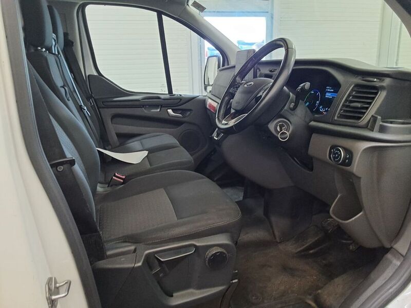Ford 1.0 340 EcoBoost 13.6kWh Trend Panel Van 5dr Petrol Plug-in Hybrid Auto L1 Euro 6 (126 ps)