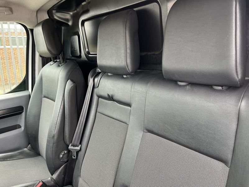 Vauxhall SPORTIVE L2 LWB 1.5CDTi 100 (HIGH SPEC) ULEZ