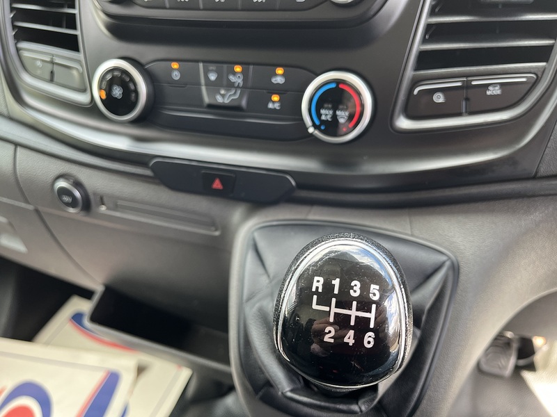 Ford 350 2.0TDCi L4 XLWB JUMBO (AIRCON) ULEZ