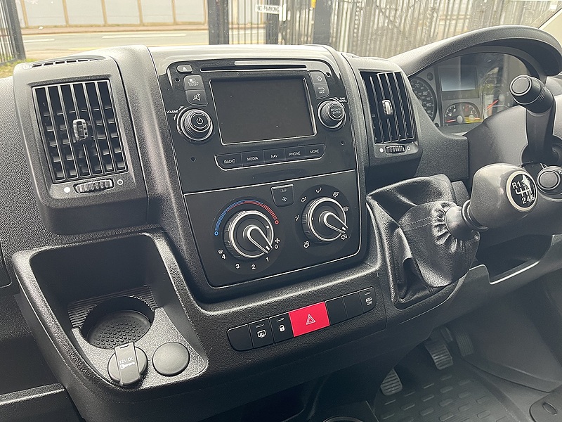 Peugeot 2.2 BlueHDi 335 Professional Panel Van 5dr Diesel Manual L3 H2 Euro 6 (s/s) (140 ps)