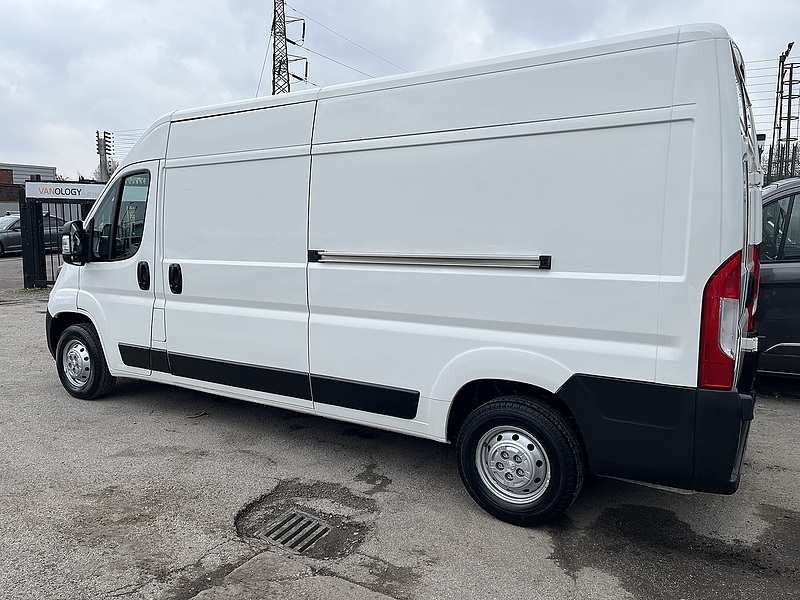 Peugeot 2.2 BlueHDi 335 Professional Panel Van 5dr Diesel Manual L3 H2 Euro 6 (s/s) (140 ps)