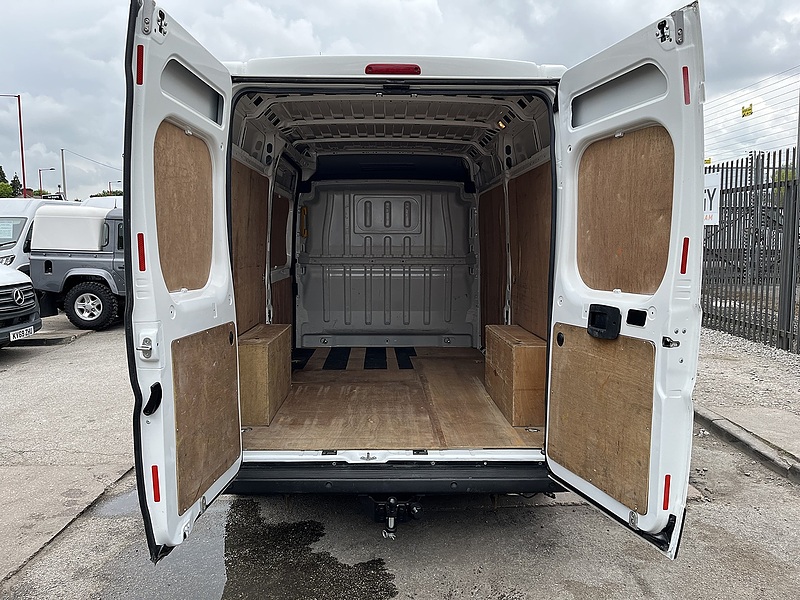 Peugeot 2.2 BlueHDi 335 Professional Panel Van 5dr Diesel Manual L3 H2 Euro 6 (s/s) (140 ps)