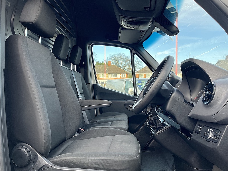 Mercedes-Benz 315 2.0CDi 150 L2 MWB PROGRESSIVE (ULEZ/EU6)