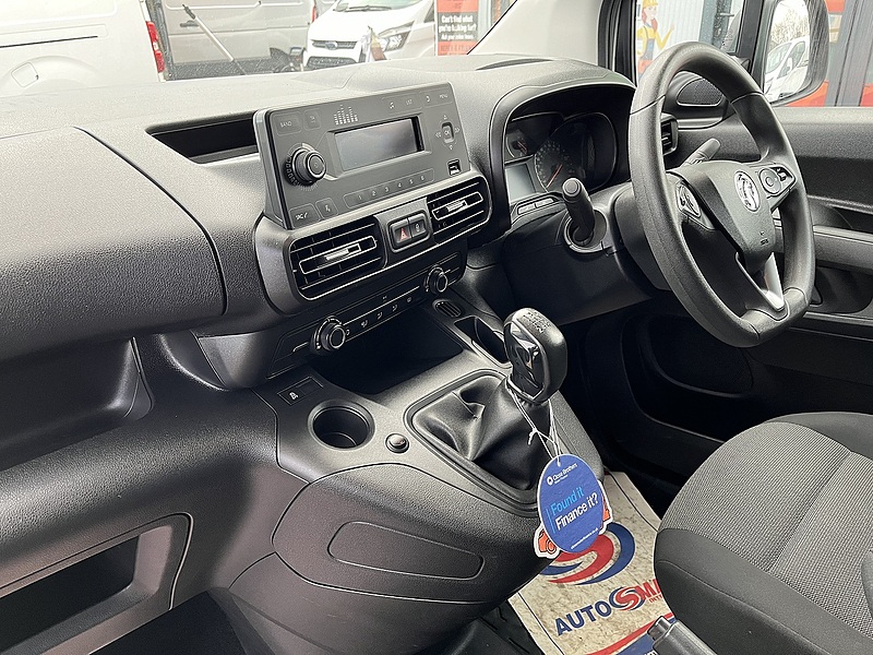 Vauxhall SPORTIVE 1.6CDTi 100 2300 SWB (ULEZ/E6)