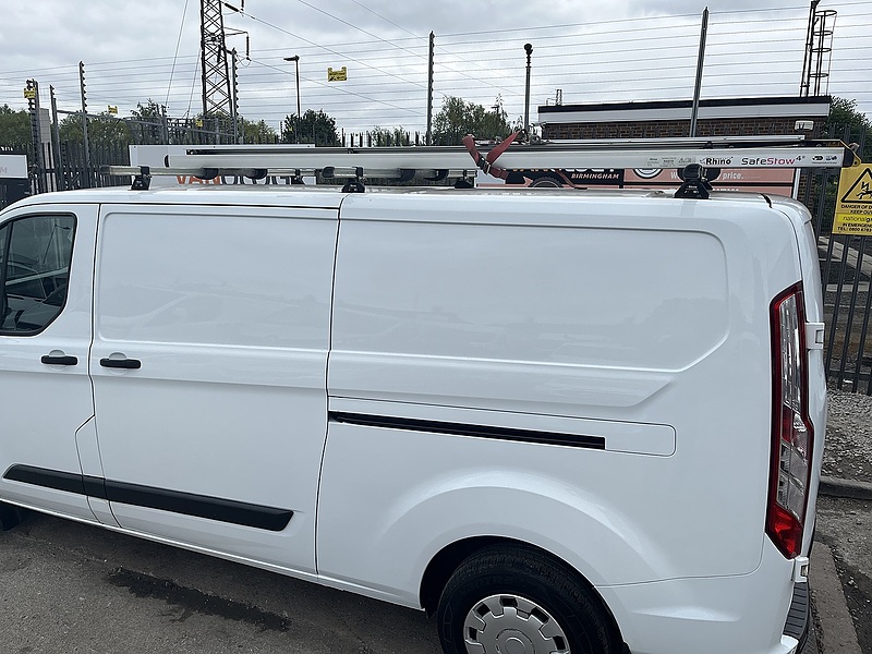 Ford 2.0TDCi 300 LWB TREND PLUS SKY HIGH SPEC Manual Diesel