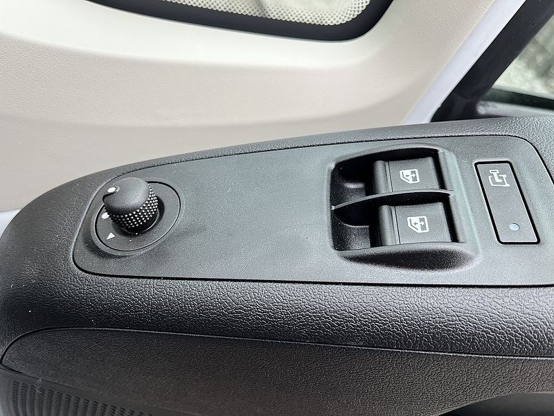 Peugeot 335 2.2HDi 140 LWB L3H2 PROFESSIONAL PREM PLUS