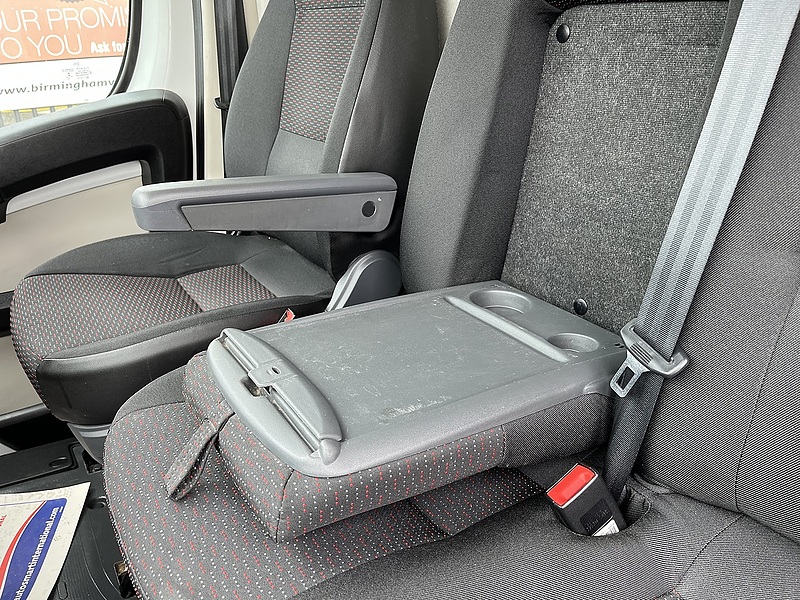 Citroen 35 2.2HDi 140 MWB L2H2 ENTERPRISE