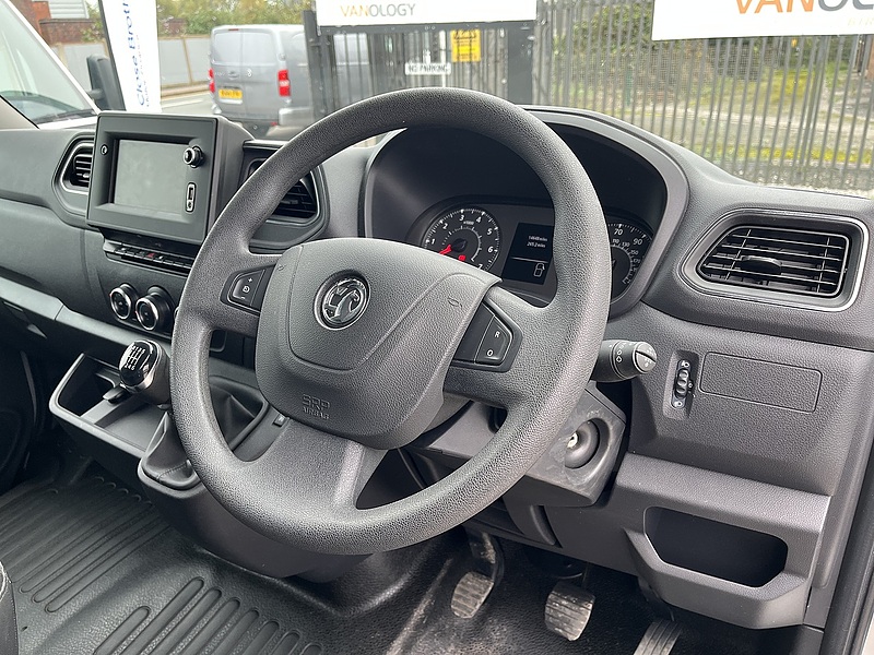 Vauxhall 3500 2.2CDTi 140 PRIME LWB L3H2