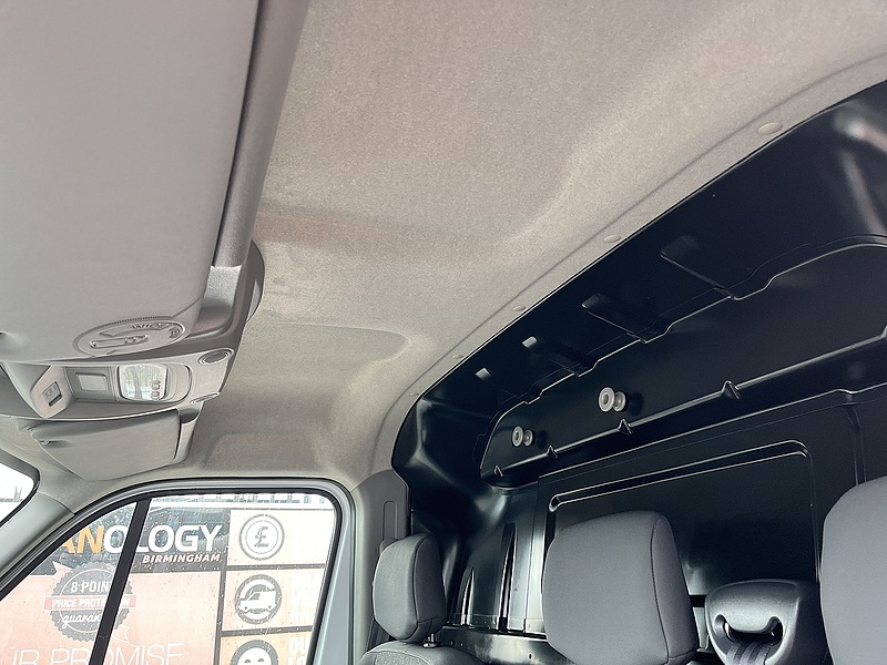 Vauxhall 3500 2.2CDTi 140 PRIME LWB L3H2