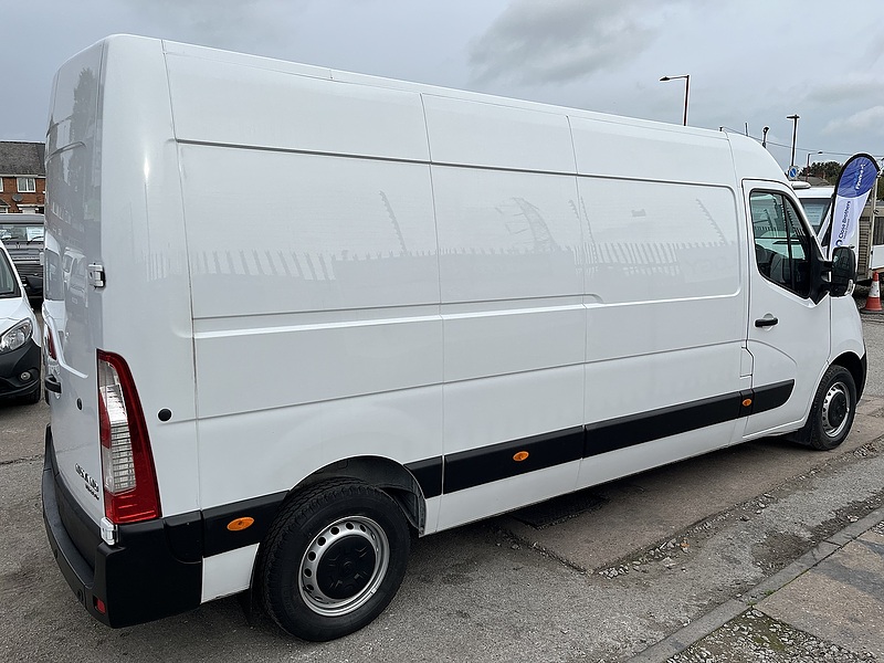 Vauxhall 3500 2.2CDTi 140 PRIME LWB L3H2