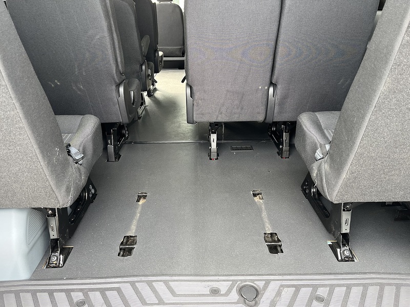 Ford MINIBUS 2.2TDCi 155 17 SEAT XLWB TREND