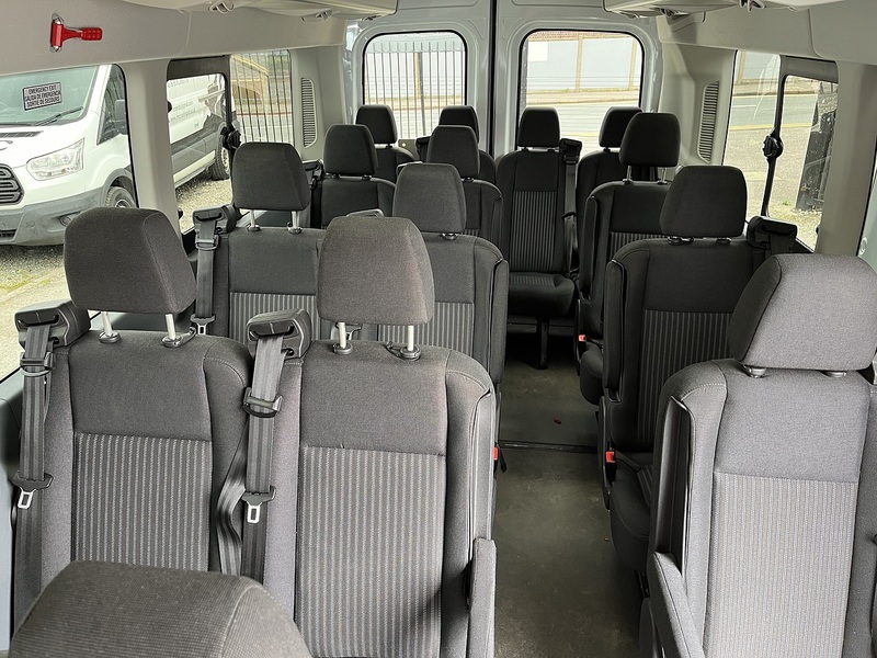 Ford MINIBUS 2.2TDCi 155 17 SEAT XLWB TREND
