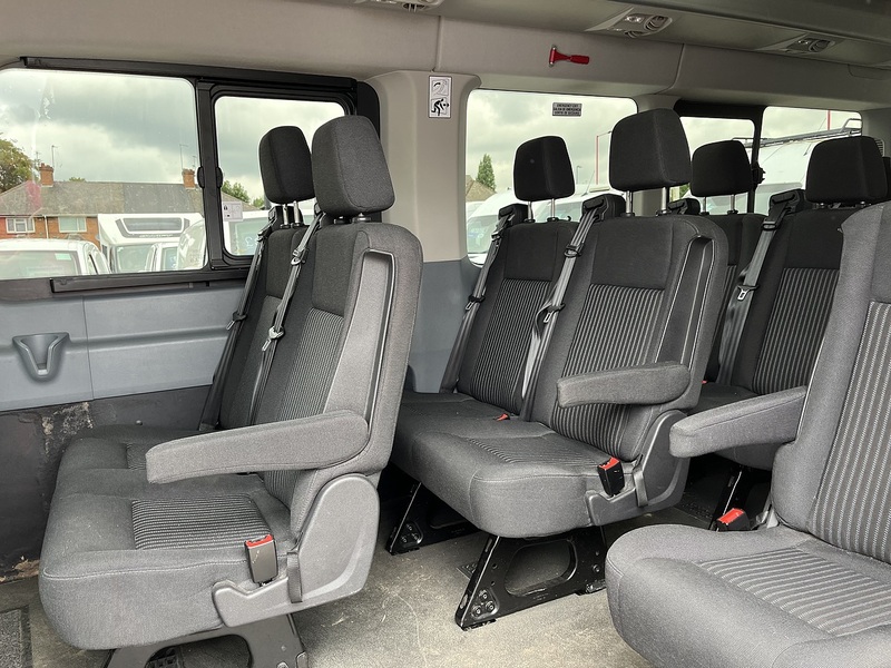 Ford MINIBUS 2.2TDCi 155 17 SEAT XLWB TREND