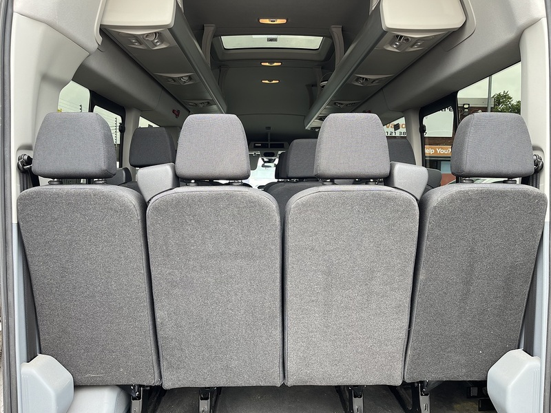 Ford MINIBUS 2.2TDCi 155 17 SEAT XLWB TREND