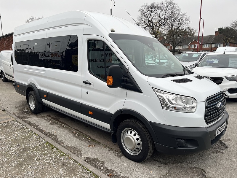 Ford MINIBUS 2.2TDCi 155 17 SEAT XLWB TREND