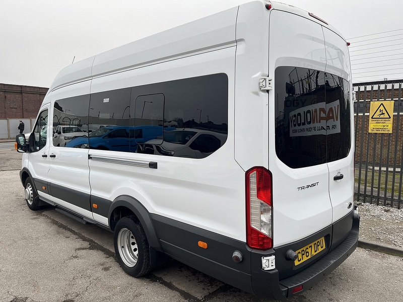 Ford MINIBUS 2.2TDCi 155 17 SEAT XLWB TREND