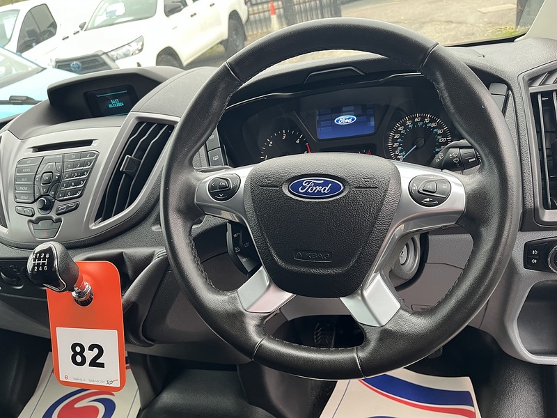 Ford MINIBUS 2.2TDCi 155 17 SEAT XLWB TREND