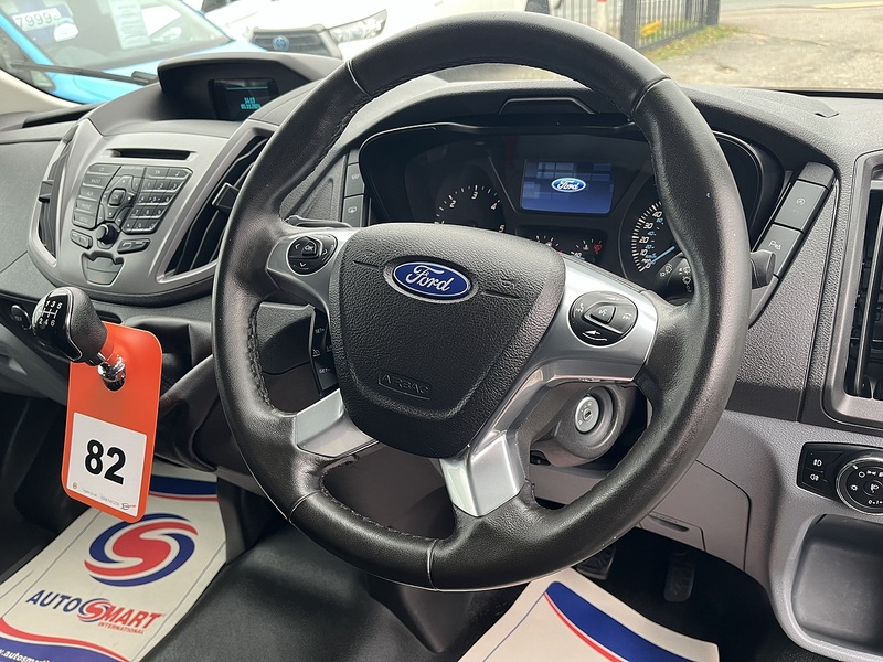 Ford MINIBUS 2.2TDCi 155 17 SEAT XLWB TREND