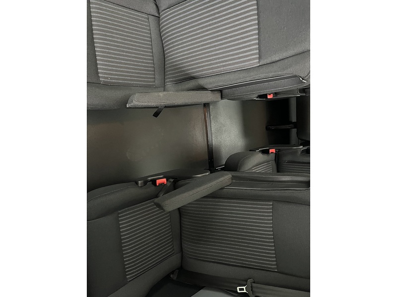 Ford MINIBUS 2.2TDCi 155 17 SEAT XLWB TREND