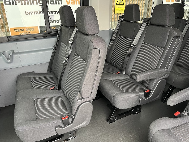 Ford MINIBUS 2.2TDCi 155 17 SEAT XLWB TREND