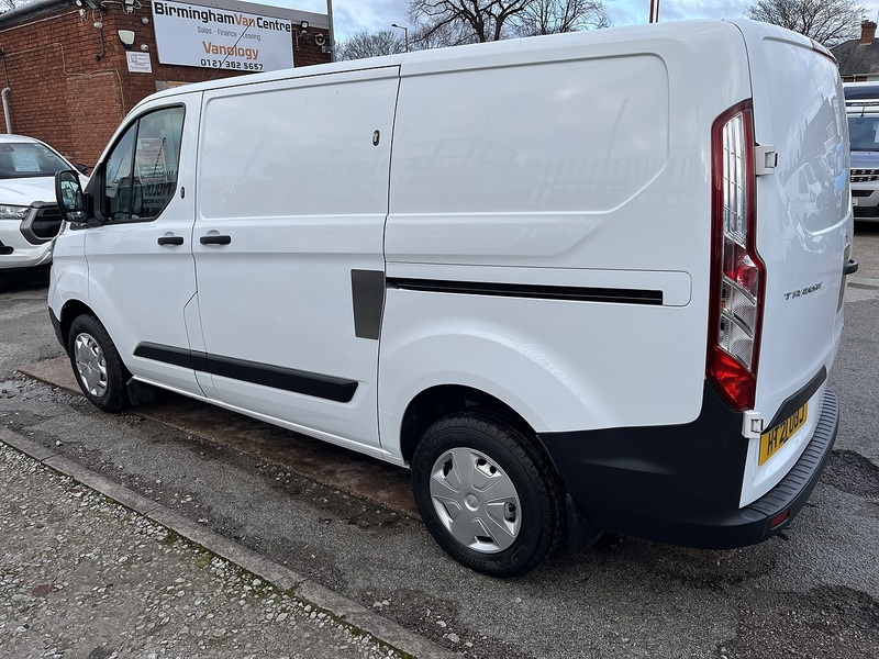 Ford 2.0TDCi 300 L1 SWB LEADER (ULEZ)